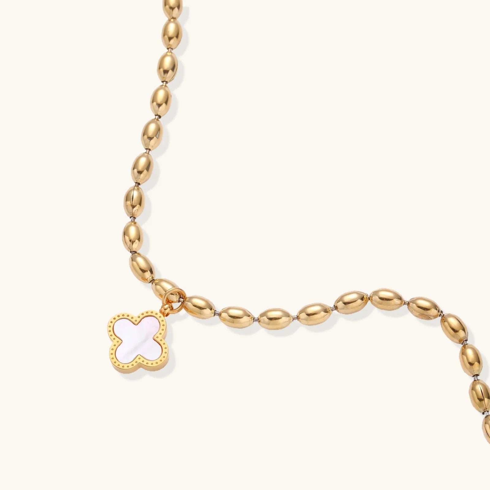 How to Choose Jewelry That Complements Your Face Shape