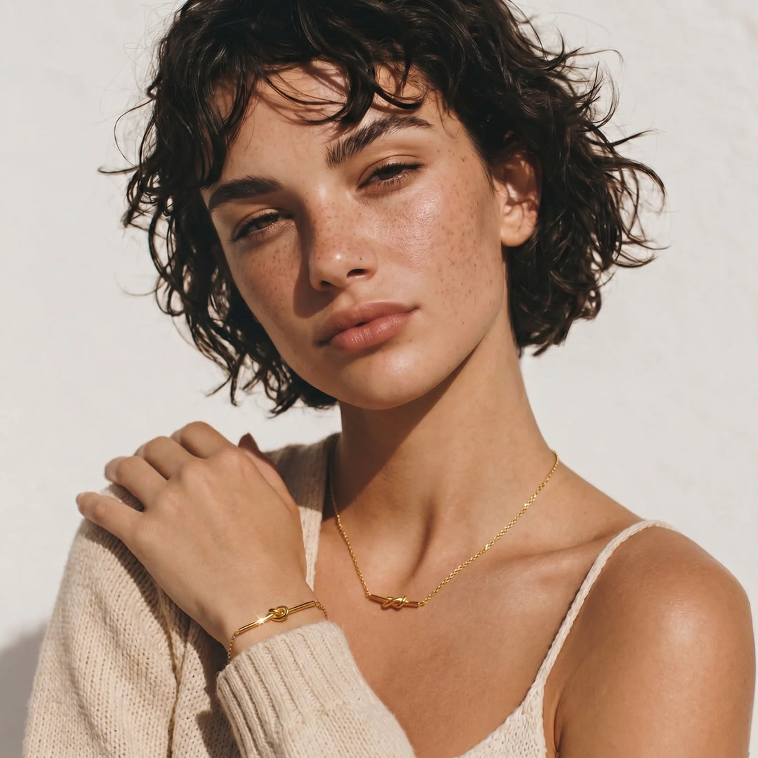 Why Minimalist Jewelry Remains Timeless