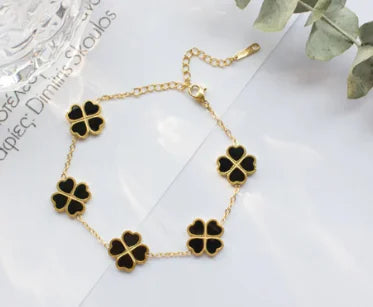 Lucky Clover Bracelet - Stylish Charm Accessory