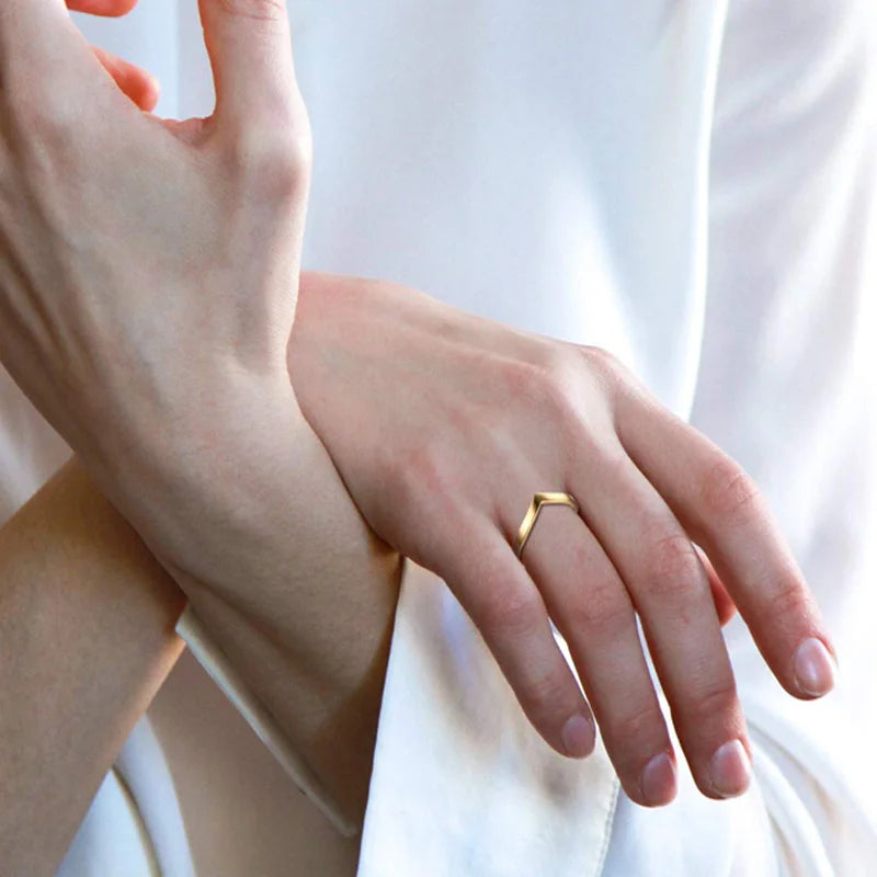 Simple Chevron V Shape Ring or Party 316L Stainless Steel Fashion Jewelry Rings for Women