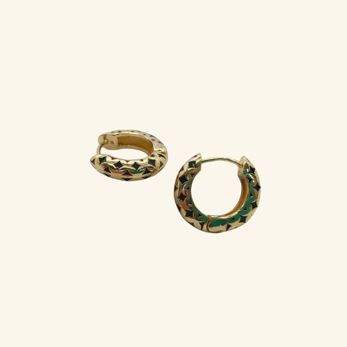 Leaf Enamel Huggies