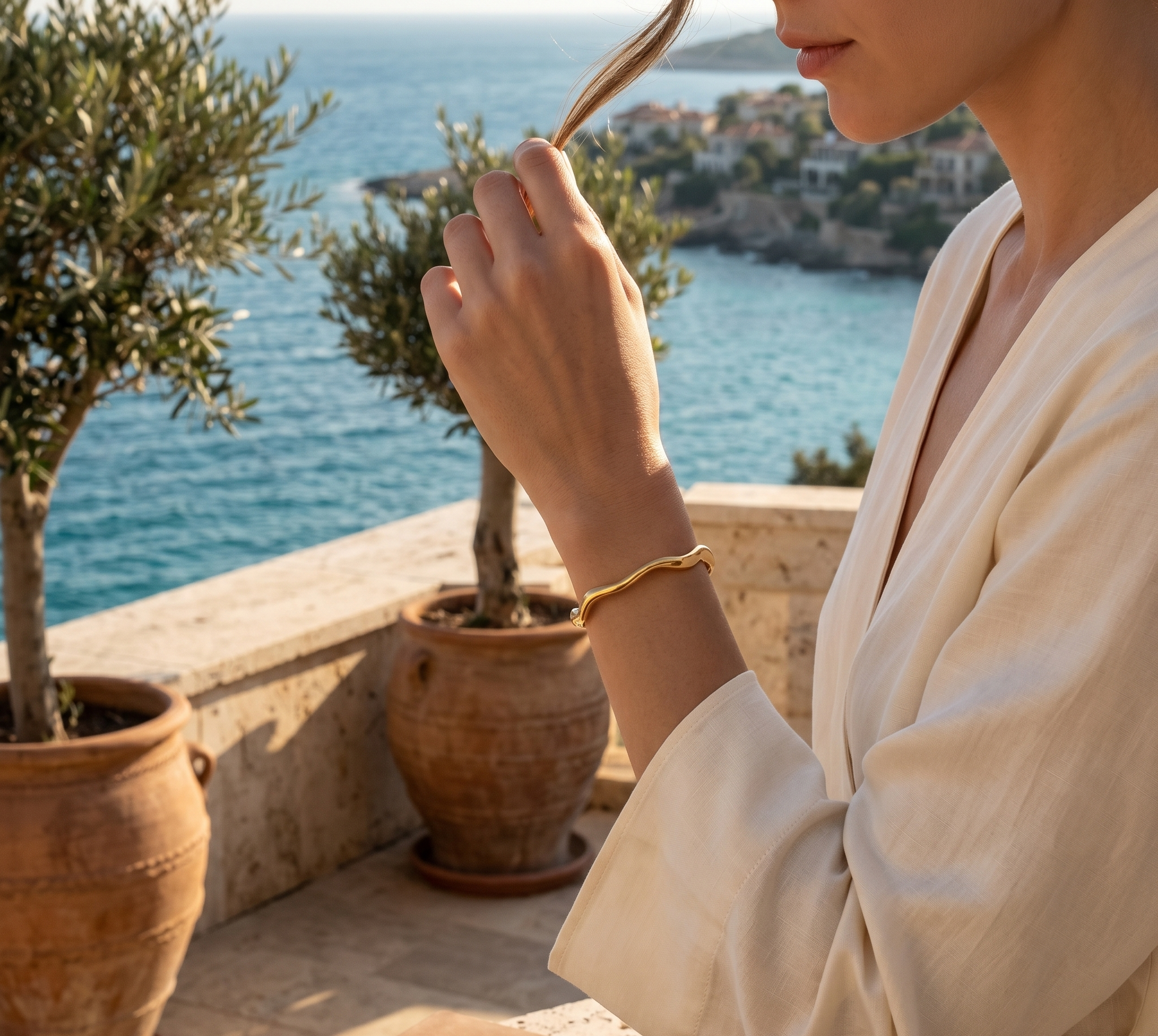 Modern gold jewelry collection styled on a neutral background
Contemporary jewelry pieces for everyday elegance
Minimalist gold jewelry styling inspiration for women
Luxury jewelry flat lay featuring rings and necklaces